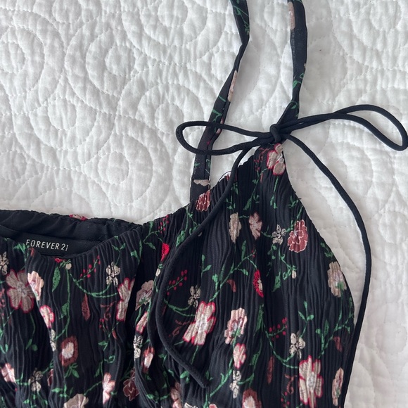 Floral Crop Top - Picture 5 of 9